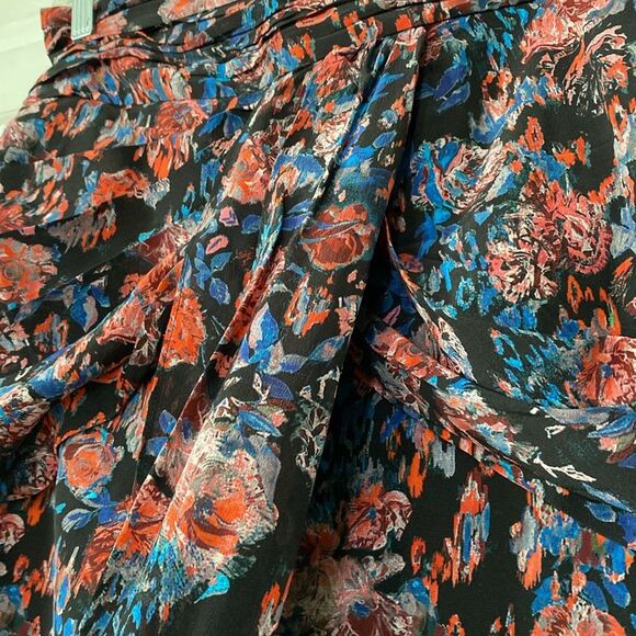 100% silk faux-wrap IRO mini skirt.  Size M - Picture 6 of 9